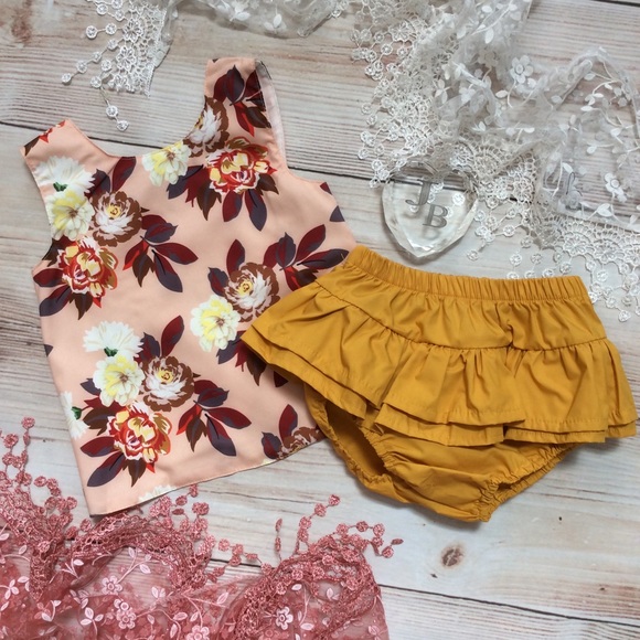 Boutique Baby Girls 2pc Top & Bloomers - Picture 2 of 5